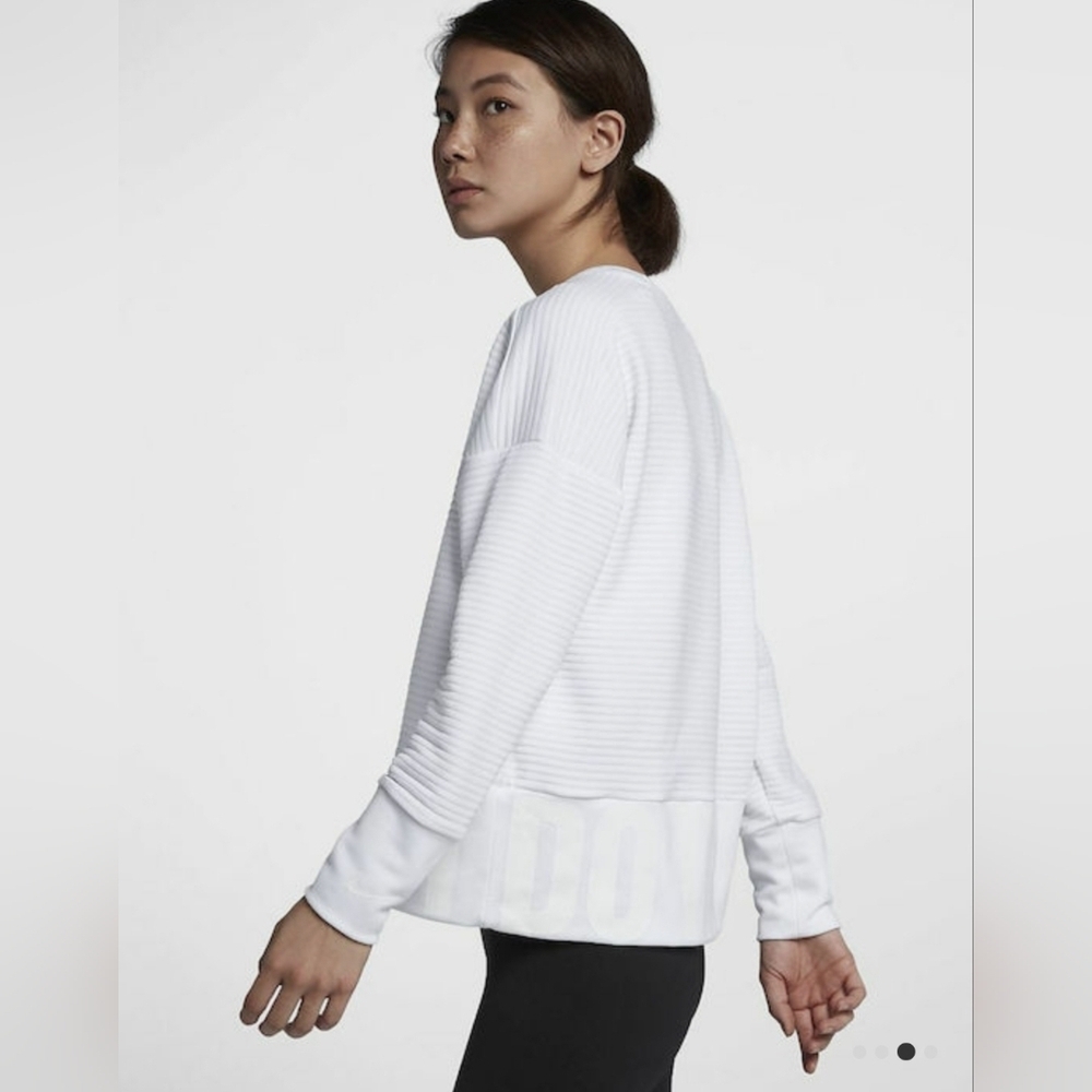 Nike Womens DRI-FIT Long Sleeve Crew Top white size S